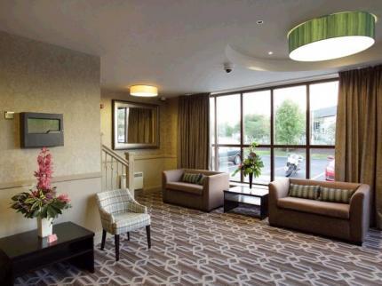 The Golden Acorn Wetherspoon Hotel Glenrothes Exterior foto